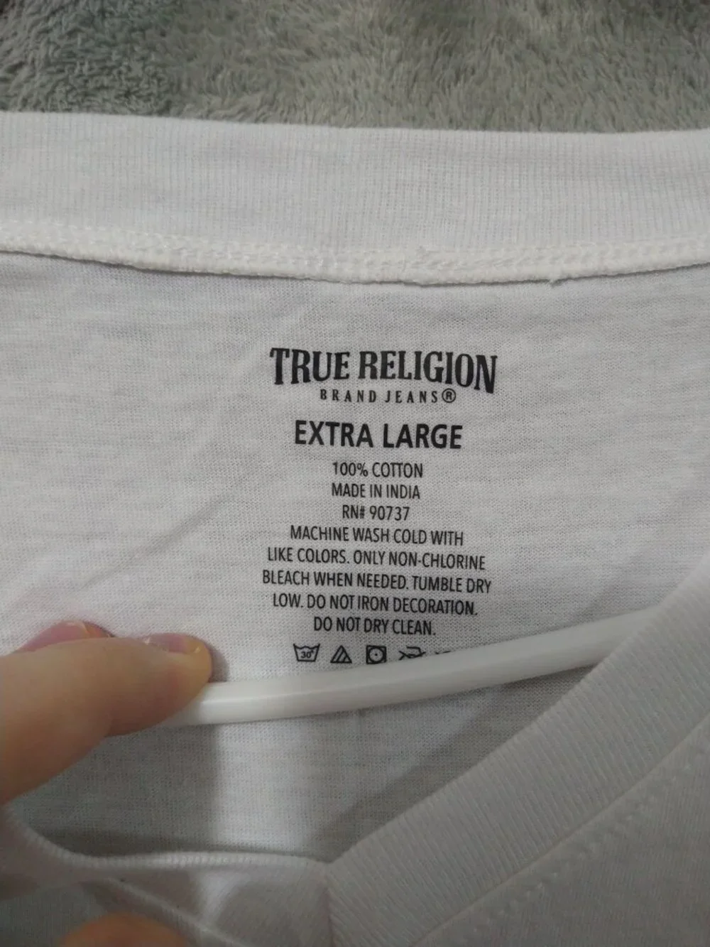 True Religion Shirt Mens XL White Short Sleeve V Neck Cotton Logo Casual Under